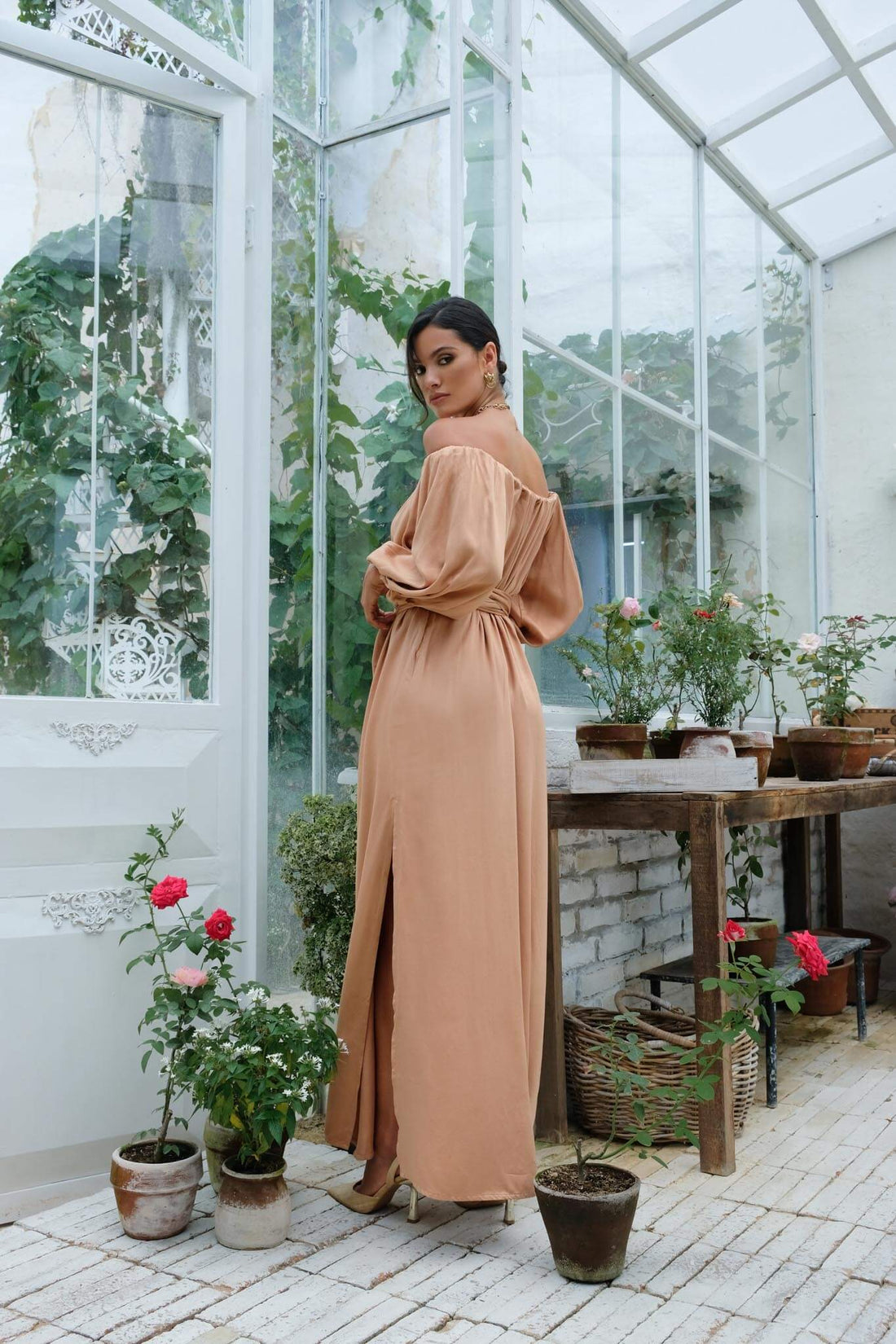 Eve Off The Shoulder Maxi Dress Mocha Mousse