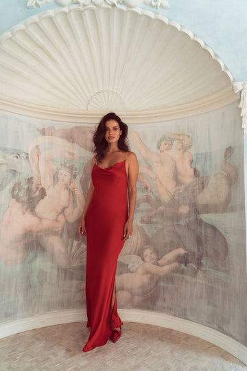 Vestido Fara Largo de Saten Rojo