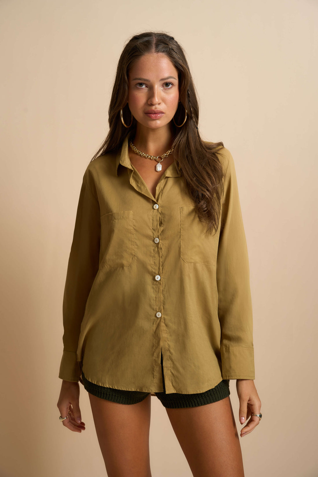 Camisa de algodón Nur color caqui